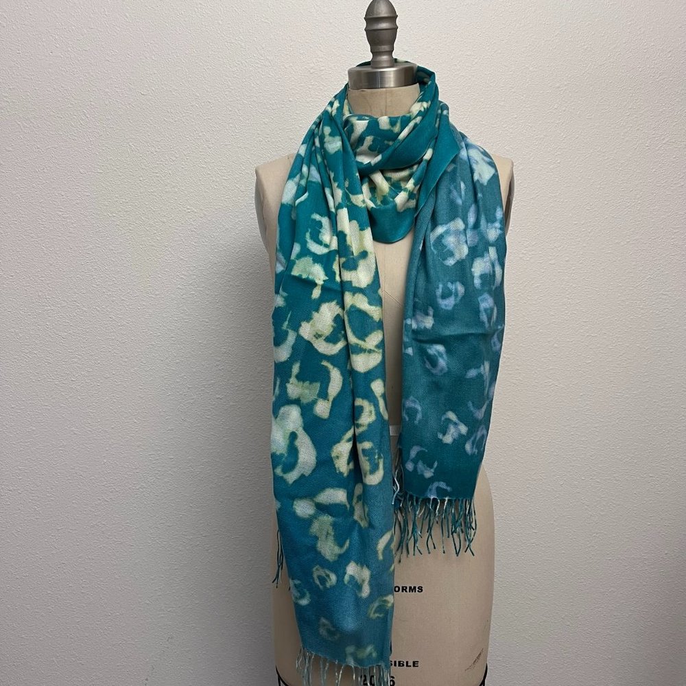 *MOTHER'S DAY* NWOT Abstract Cashmere/Wool Teal Printed Wrap | Free Shipping